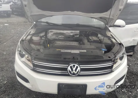 2018 Volkswagen Tiguan Limited 2.0T z USA, uszkodzony, nr VIN WVGAV7AX5JK004573